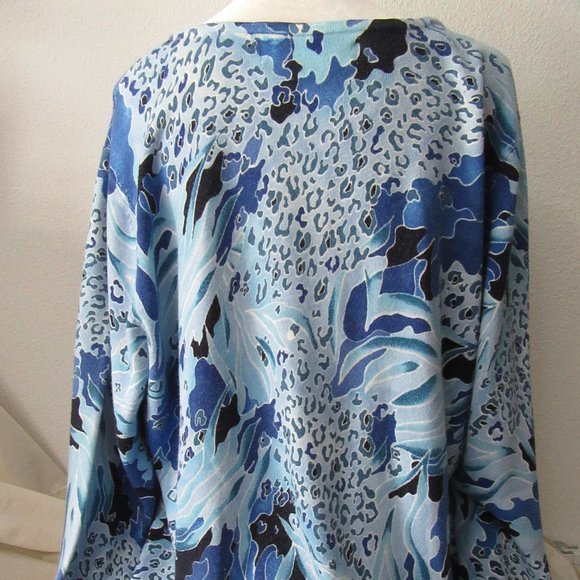 Bedford Fair / 100% Acrylic / Blue Swirls Design / Size 2X/ Drapey - Picture 6 of 10
